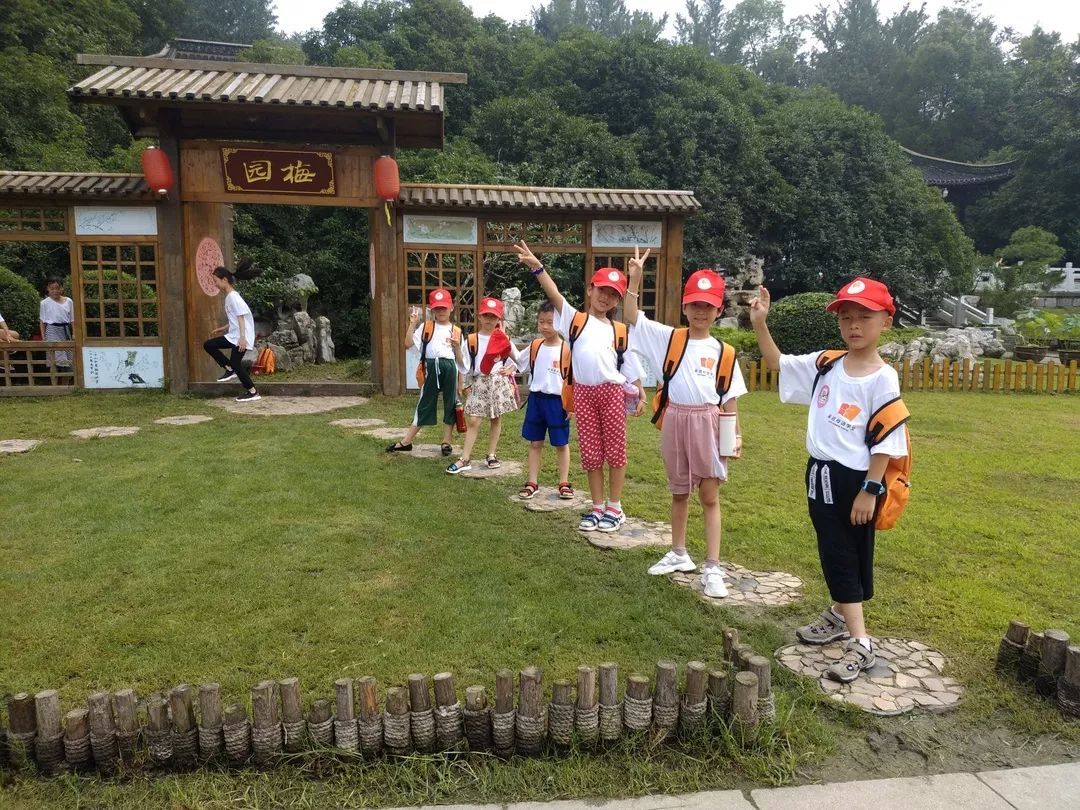内双怎么贴双眼皮贴 五步内双贴出深邃外双告别肿眼泡“xc sports”(图1) xc sports